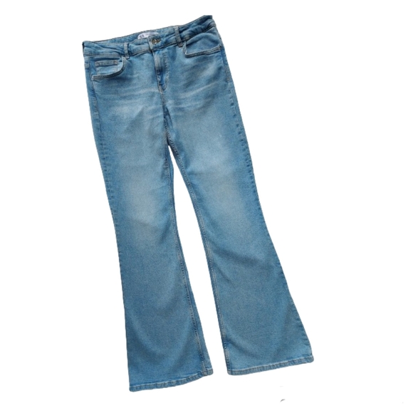 Zara Mid Rise Straight Denim Jeans Size 10 Light Wash - Picture 4 of 9